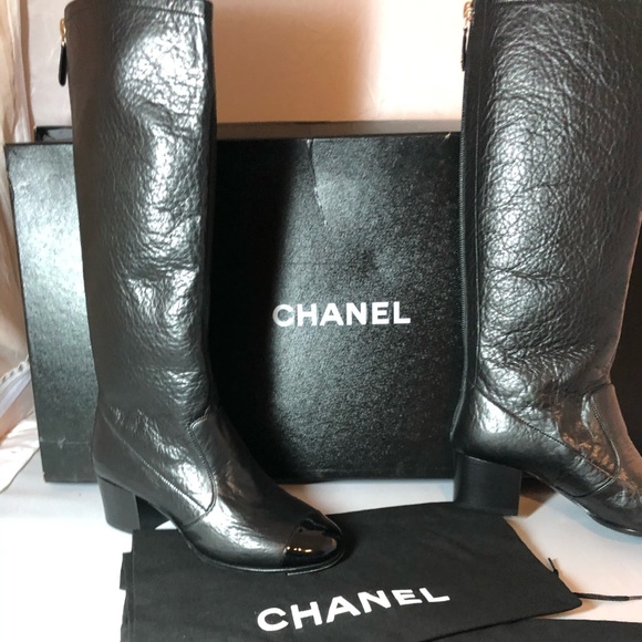 CHANEL
Black High Boots/Booties - Picture 1 of 5